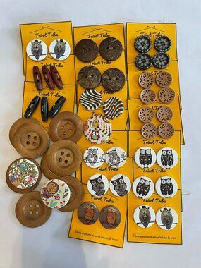 LOT OF 50 NEW WOODEN BUTTONS Assorted Craft Sewing Knitting DIY,